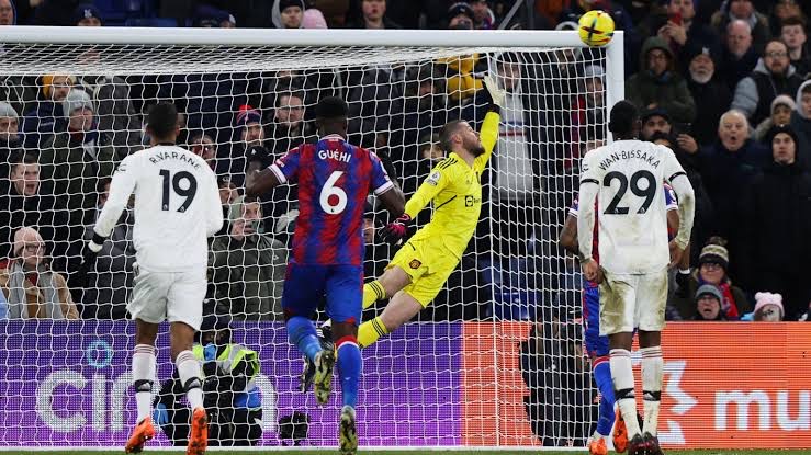 Late Olise Free-Kick For Palace Denies United 10th Consecutive Win