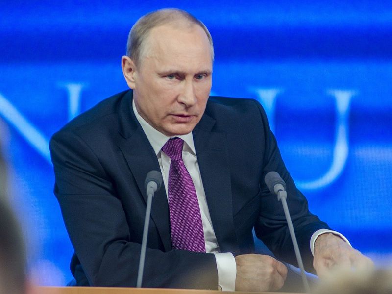 Putin Signs Digital Ruble Law Making a CBDC Possible in Russia