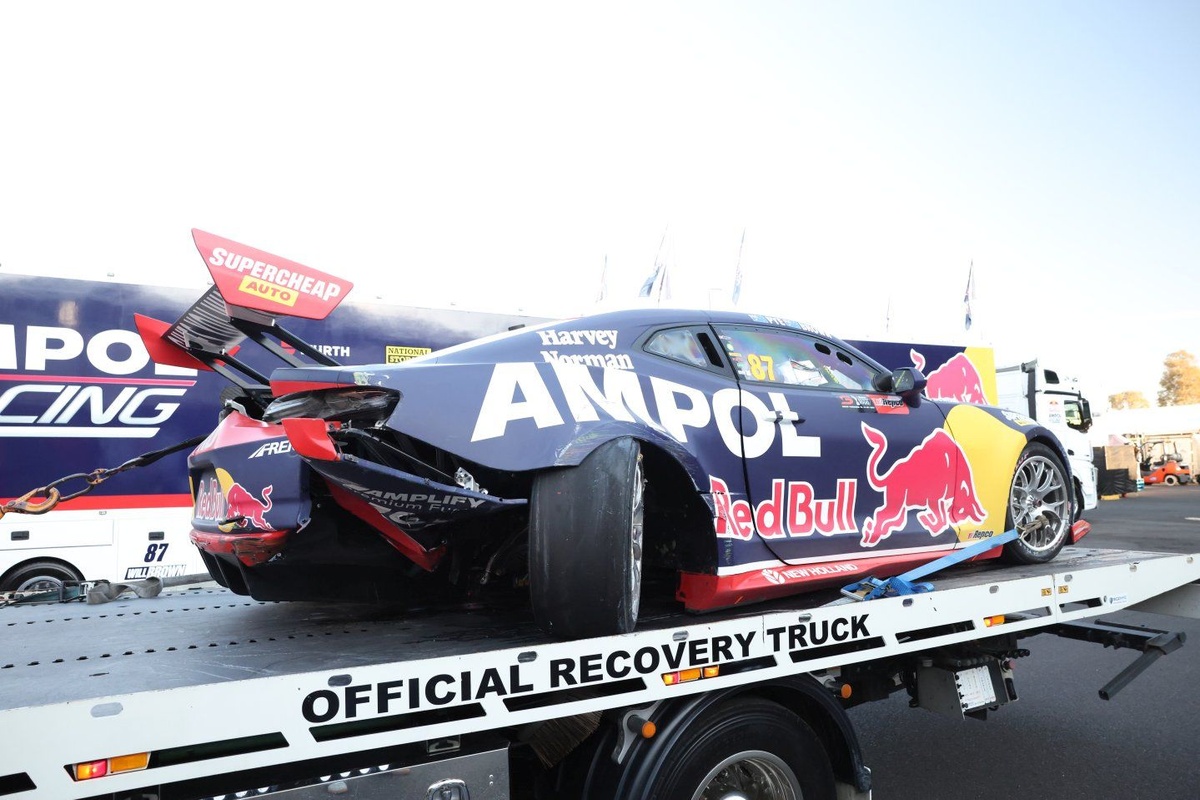 Payne, Whincup lead Bathurst practice as Brown’s Camaro crashes