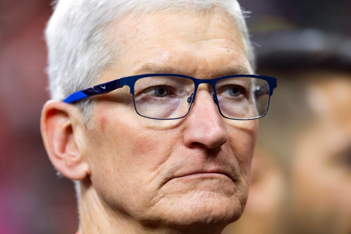 Apple says potential $900 million tariff impact ahead in earnings release